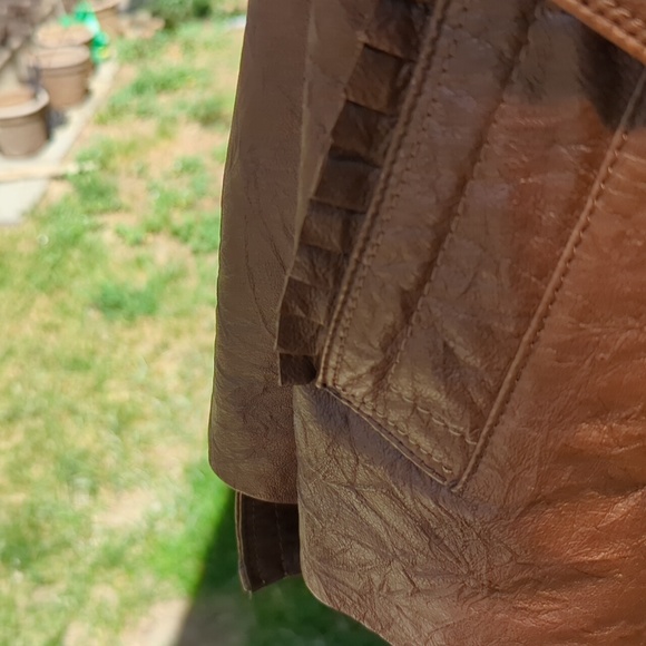 Danier brown leather jacket medium - Picture 4 of 4